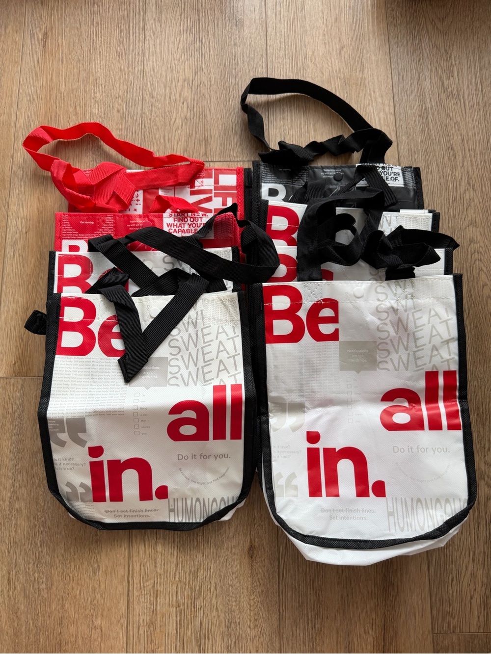 lululemon 8 Reusable Tote Bags